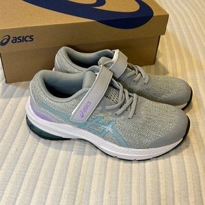 ASICS Kids piedmont gray/sea glass, size 2 1/2